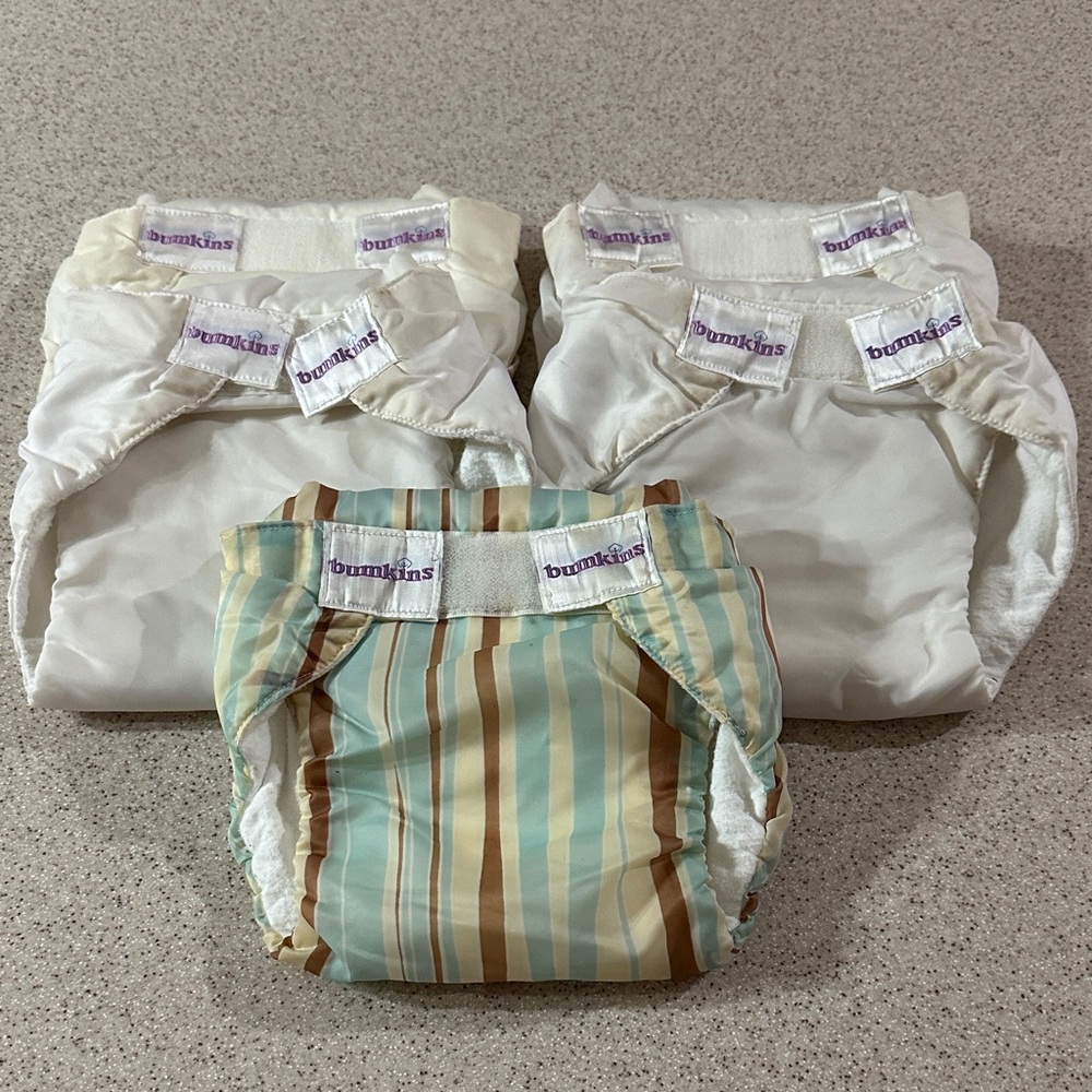 5 Bumkins Cloth Diapers size Medium 12-22 lbs